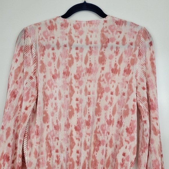 ASTR The Label Plisse Long Sleeve Tie Dye Bodysuit Size XS - Picture 7 of 9